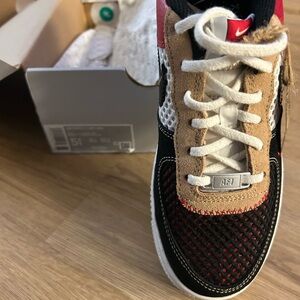 Women’s/girls nike sneakers